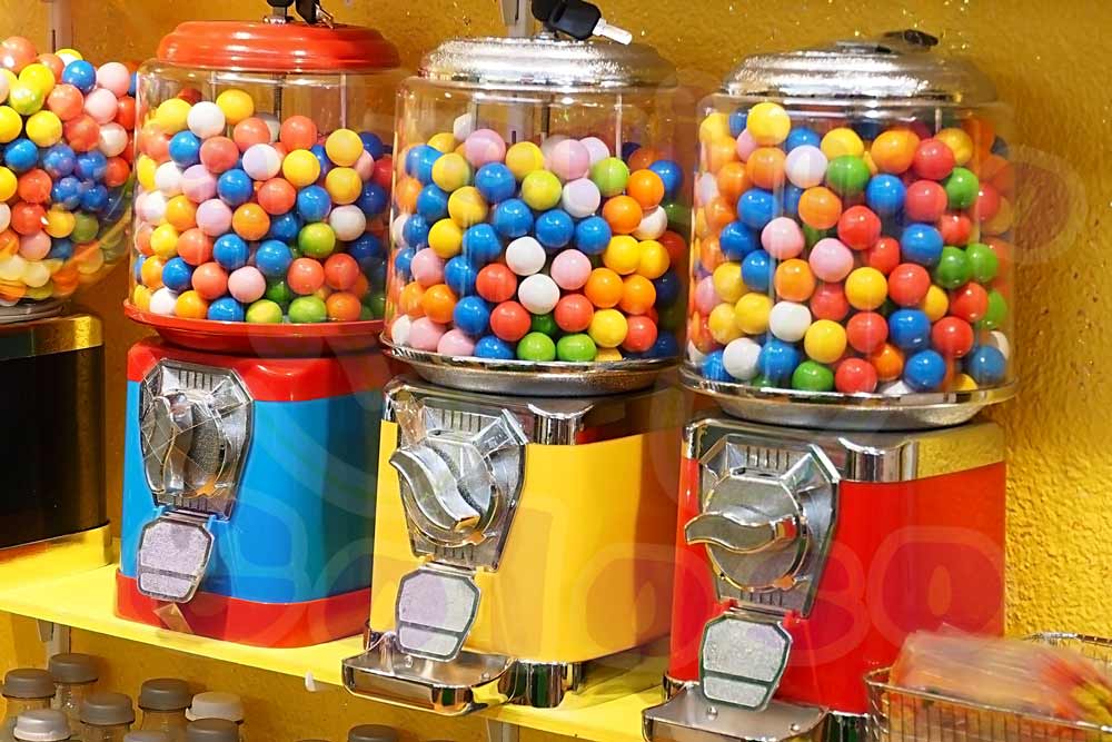 ¡ATENCIÓN! Masticar chicle podría liberar Microplásticos en su saliva