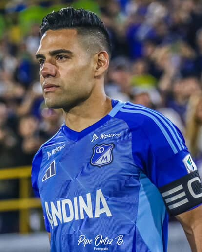 Radamel Falcao García fue suspendido por cuatro fechas y multado con más de 21 millones de pesos por críticas al arbitraje tras la eliminación de Millonarios