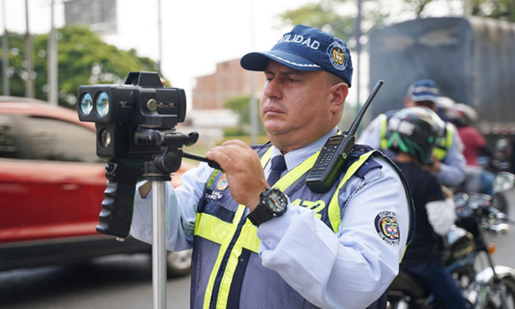 Autoridades recuerdan los límites de velocidad en Cali: superarlos puede costar hasta $500.000