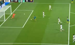 Daniel Muñoz desata la ilusión mundialista: Colombia toma ventaja ante Uzbekistán en su estreno en la Copa del Mundo 2026
