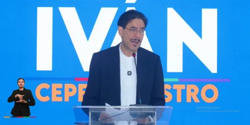 Iván Cepeda reconoce la victoria de Abelardo De La Espriella y da por concluida la disputa electoral