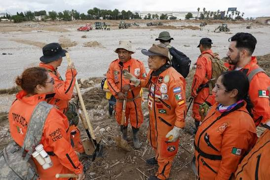 Los Topos Azteca llegan al Valle del Cauca para reforzar la búsqueda de sobrevivientes tras el terremoto de magnitud 7,4